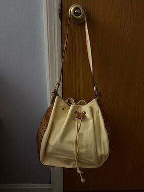Vintage I Santi Milano Italian Leather Drawstring Bucket Bag - Cream & Tan